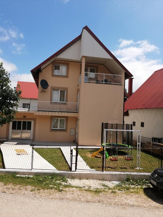 Snam Rooms&Apartment Zabljak  Ngoại thất bức ảnh