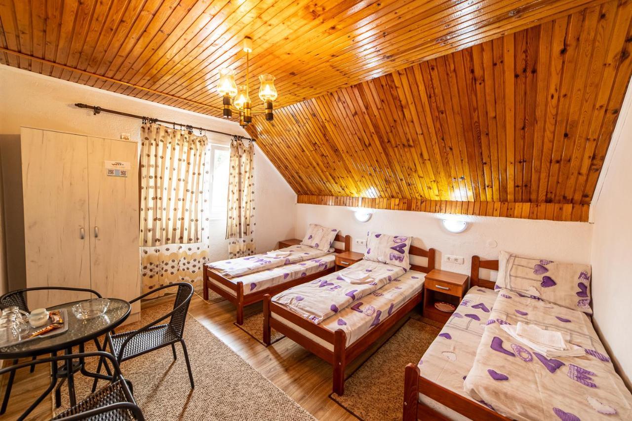 Snam Rooms&Apartment Zabljak  Ngoại thất bức ảnh